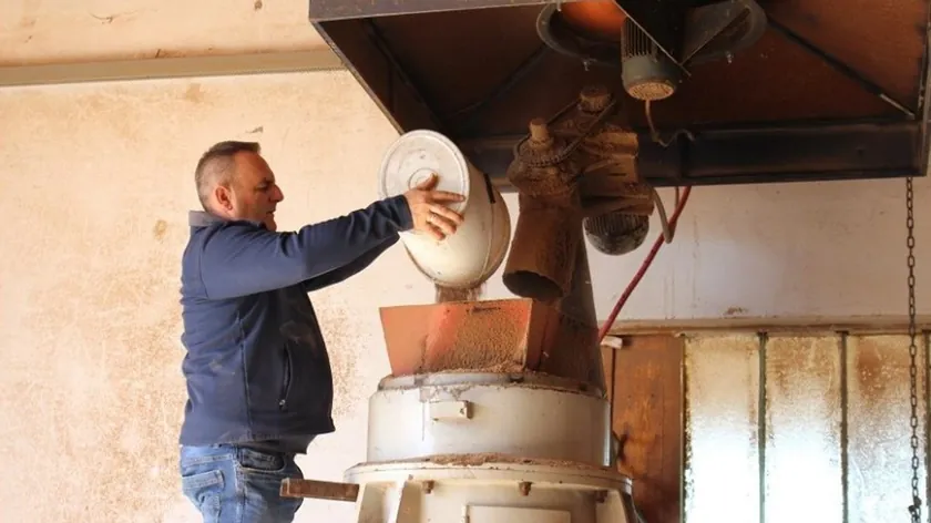 Sırbistan'da pelet talebi rekor kırdı: Fabrikadan ton fiyatı 38.000 dinara kadar indi