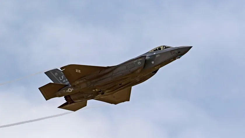 Amerika Birleşik Devletleri Nevada'da F-35 savaş uçağı düştü, hava kuvvetleri kayıp bildirdi