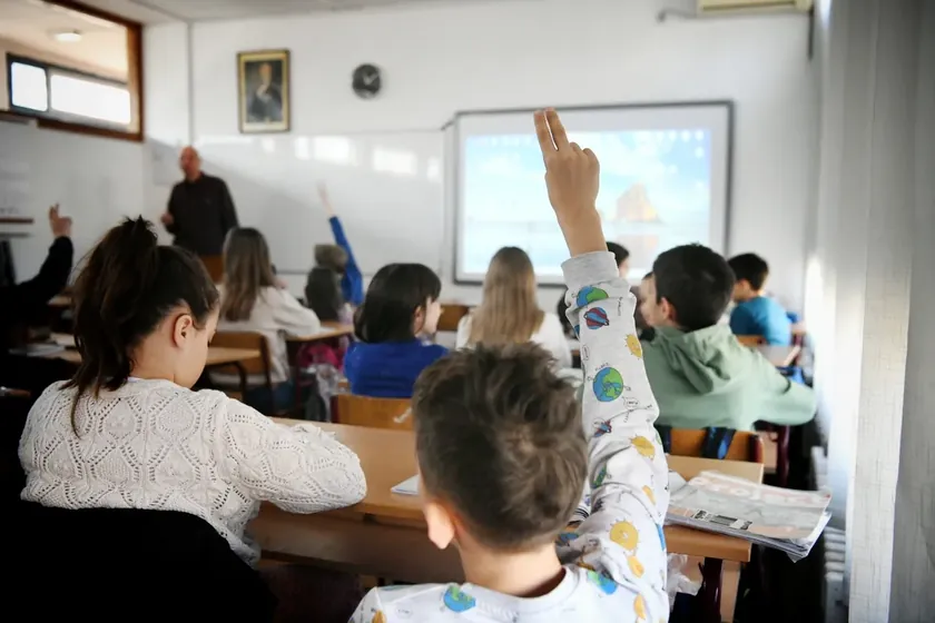 Sırbistan'da eğitimde ciddi sorunlar var.