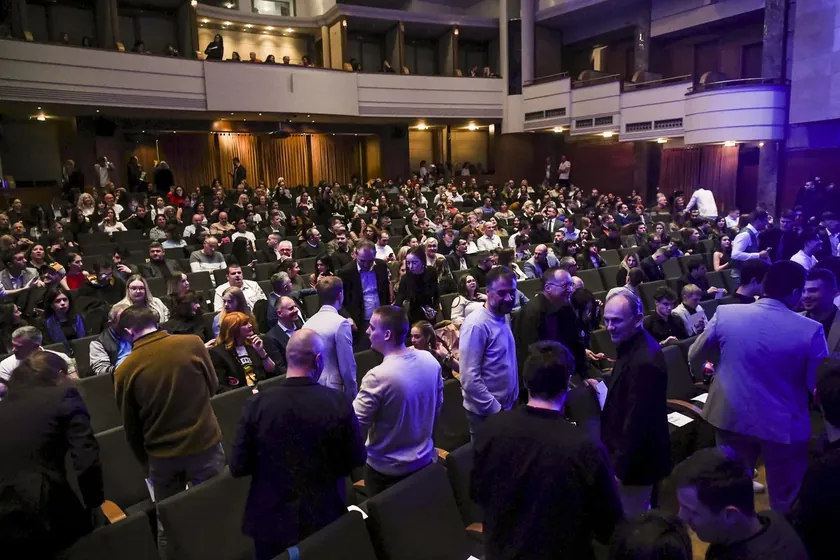 Sırbistan'da 'Strazburg Turu' Belgesel Filmi Ünlü İsimlerin Katılımıyla Görücüye Çıktı