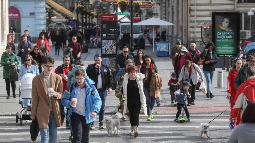 Sırbistan'da Ayrılık Sonrası Eski Sevgilisi İçin Üzülmeyen Kadın Sosyal Medyada Gündem Oldu