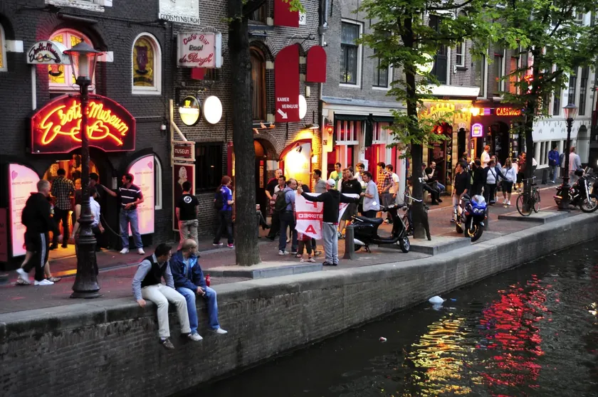 Hollanda'da Zihni Sakinleştiren Yeni Bir Ritüel Gündeme Geldi Alacakaranlık İzleme Pratiği