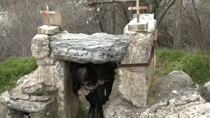 Sırbistan'daki gizemli 'Niş Ostrogu' inanç ve pişmanlığın sembolü oldu