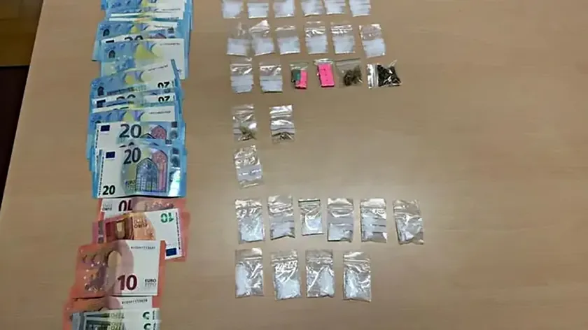 Britanyalı bir adam Jadran'da yakalandı Yanında büyük miktarda uyuşturucu ve para bulundu, polis şok oldu.