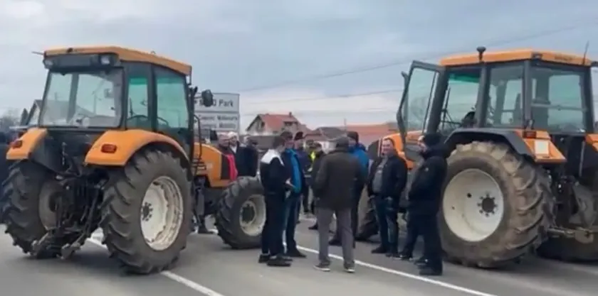 Sırbistan Tarım Bakanı Glamočić, çiftçileri sorunları görüşmek üzere yarın toplantıya davet etti.
