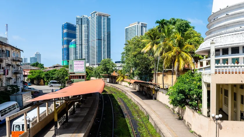 Sri Lanka enerji kıtlığına karşı sert önlemler dört günlük çalışma haftası uygulaması