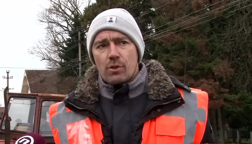 Sırbistan'da çiftçiye yerel politikacıdan tehdit: Köy merkezinden geçemezsem birini öldürürüm.