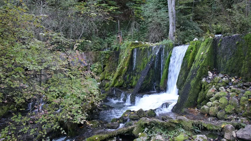Sırbistan Vrelo Nehri Avrupa'nın En Kısa Nehri Ünvanını Taşıyor