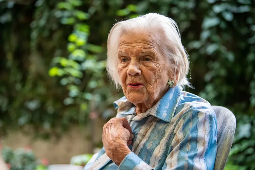 Sırp Oyuncusu Branka VeselinoviÄ'in Hayatı ve Ailesi