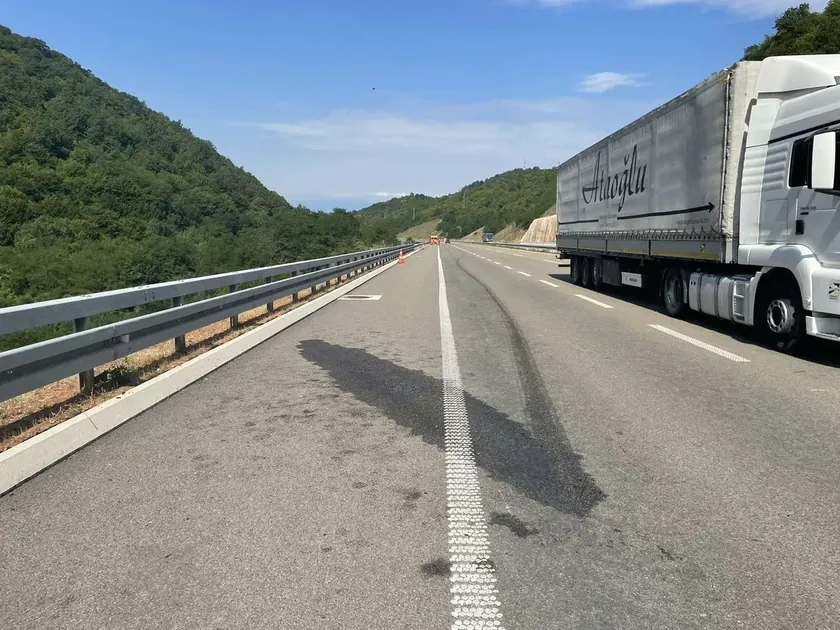 Sırbistan'da Kamyon ve Otobüslere Yarından İtibaren Yoğun Denetim Başlayacak