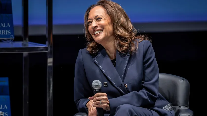 Kamala Haris Amerika Birleşik Devletleri başkanlık adaylığını 2028 için değerlendiriyor