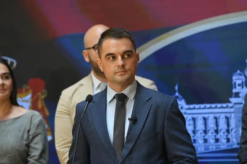 Sırbistan Merkez Sağlık Bakanlığı'ndan 20 Ölenin Ailelerine Yazılan Mektup Hakkında Cevap Talep Ediliyor