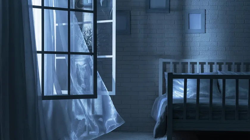 Açık Pencereyle Uyumak: Uzmanlar Sağlık Etkilerini ve Risklerini Açıkladı