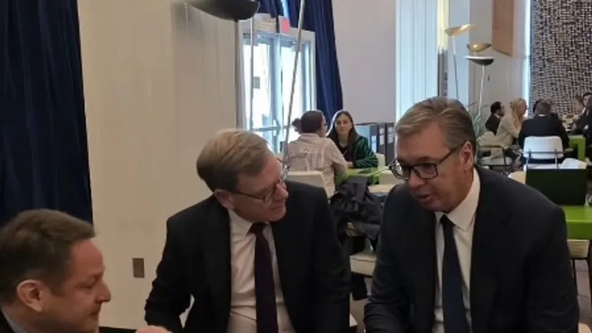 Sırbistan Cumhurbaşkanı Aleksandar Vučić, Almanya Dışişleri Bakanı Johann Vadefulo ile New York'ta buluştu.