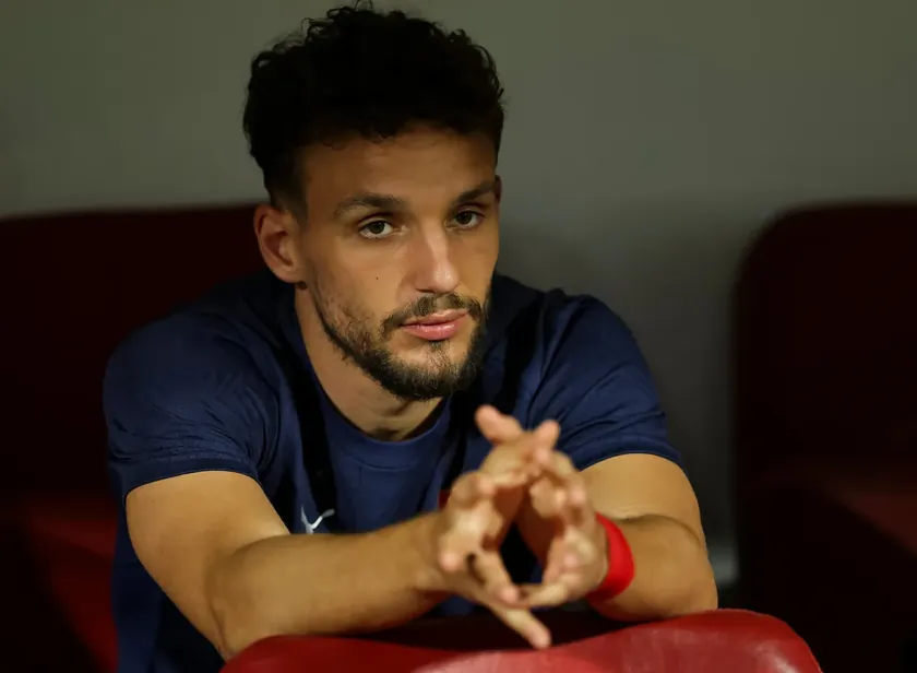 Sırbistan milli futbolcusu Erakovic, Belgrad ekibi Zvezda'ya kiralık olarak geri döndü.