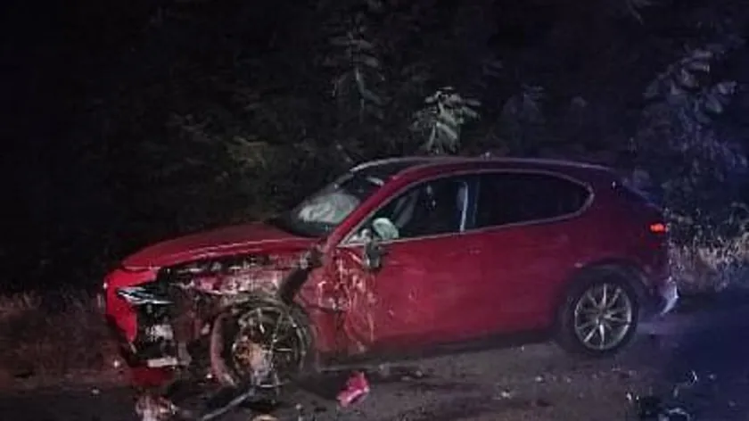 Sırbistan'da Priboj-Bistrica yolunda üç arabanın çarpıştığı ağır bir trafik kazası yaşandı.