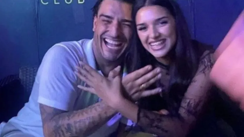 Sırp şarkıcı Darko Lazić, sosyal medyada dolaşan tartışmalı bir fotoğraf nedeniyle açıklama yaptı.