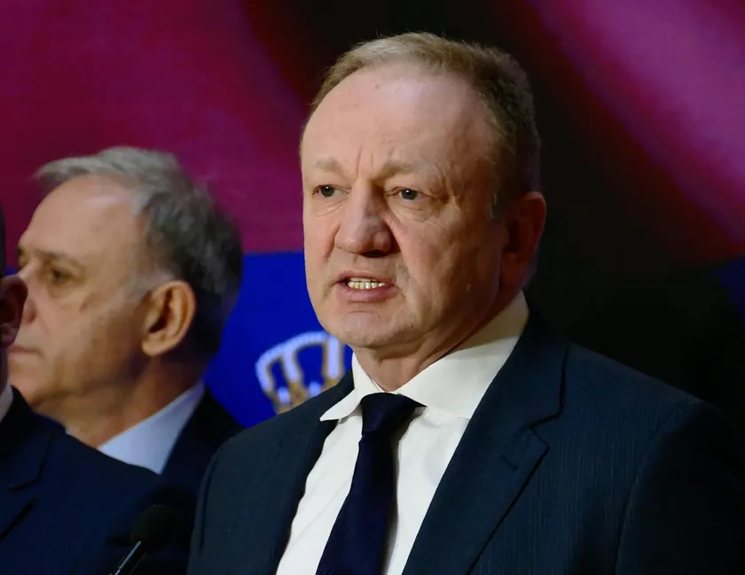 Đilas: NIS yarından itibaren yakıt tedarik etmeyecek