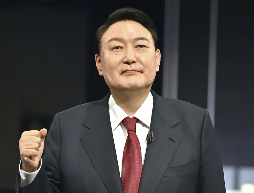 Bivâş Güney Kore Başkanı Jun Suk Yeol, seçim kampanyası sırasında yaptığı yalan ifadeler nedeniyle mahkûm edildi.