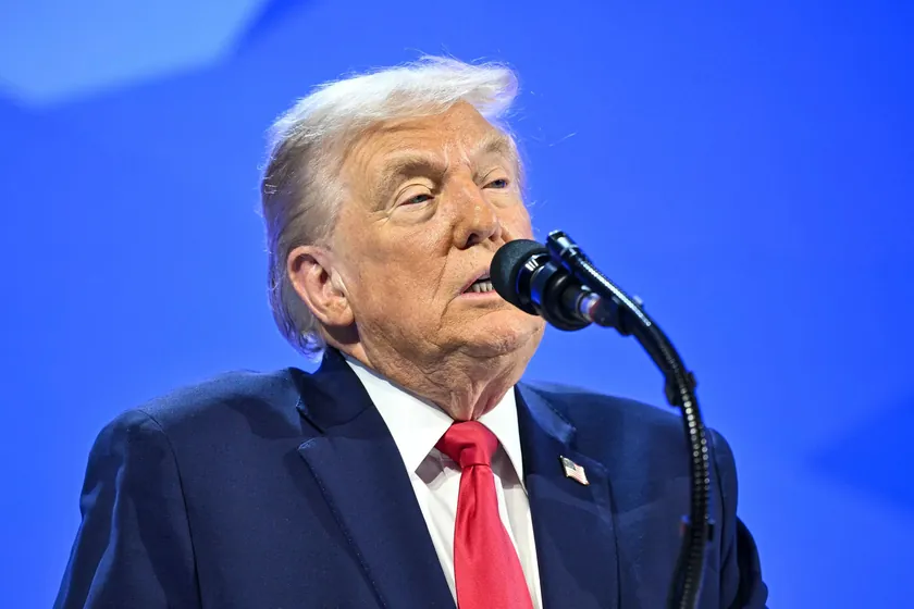 Donald Trump Davos'ta Grenland ile İskandinavya'yı Kafa Karıştırdı