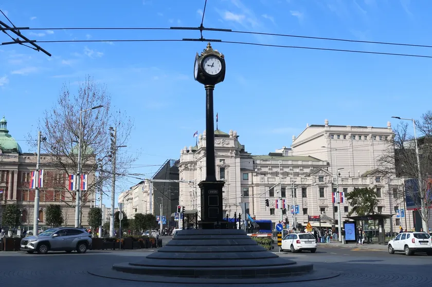 Belgrad'daki saat ihalesi şartnamesinin belirli bir firmaya uyarlandığı öne sürüldü