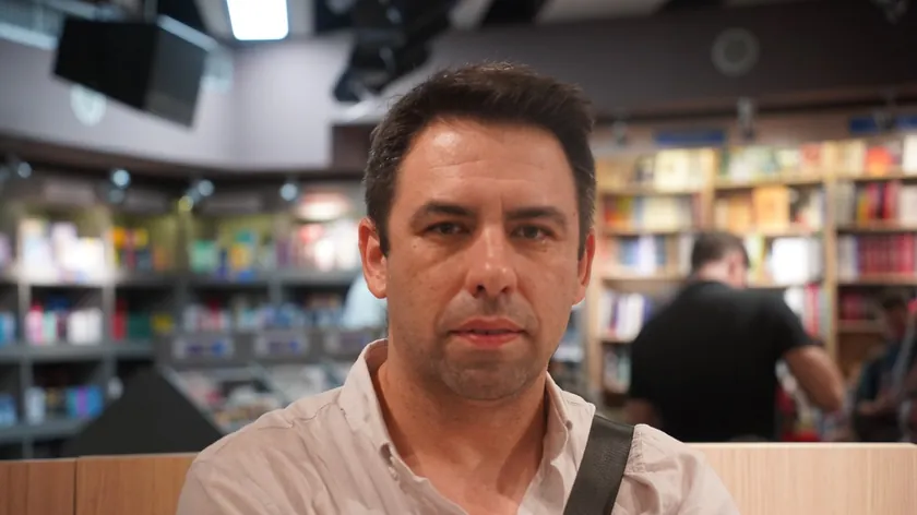 Sırbistanlı Bojan Savić Ostojić, Lusi romanıyla Zlatni Suncokret ödülünü kazandı