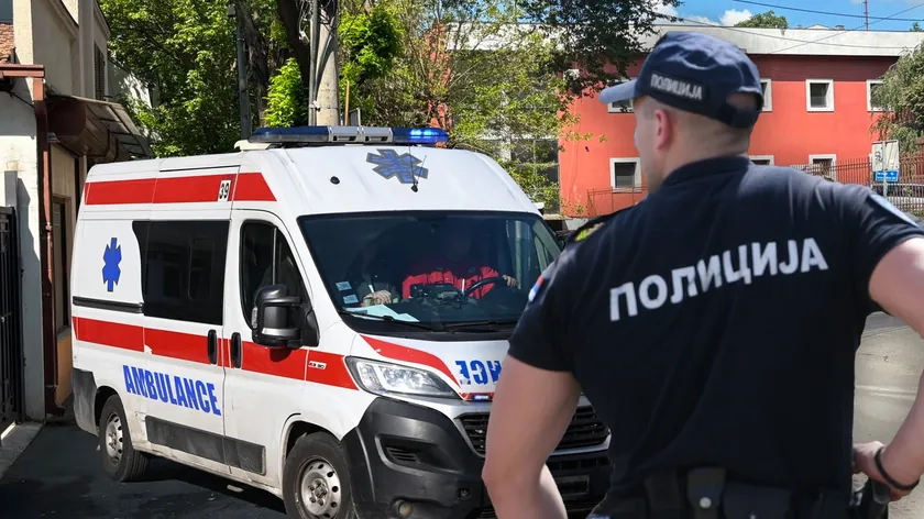 Vračar'da meydana gelen trafik kazasında bir anne kızını kurtardı.