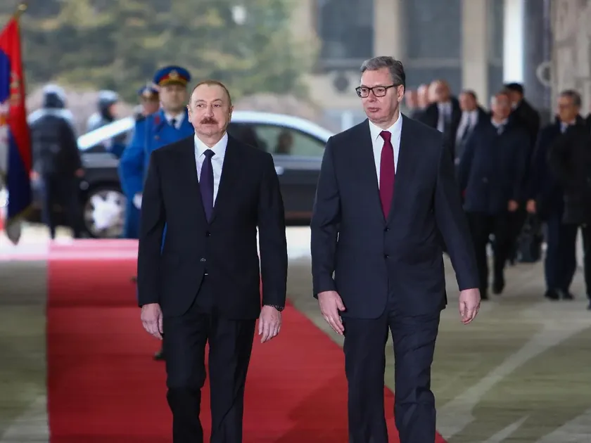 Sırbistan Cumhurbaşkanı Vučić, Azerbaycanlı Aliyev ile çalışma kahvaltısında projeleri görüştü.