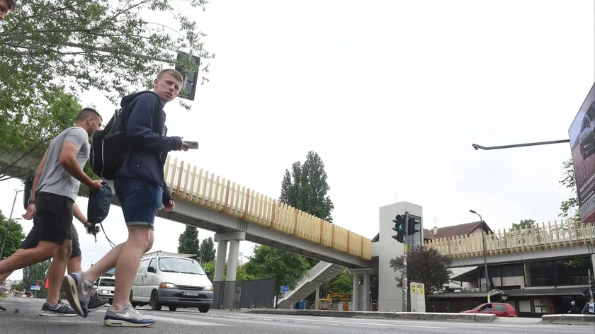 Sırbistan'ın Başkenti Belgrad'da Motosiklet Sürücüsü Köprüden Düşerek Hayatını Kaybetti