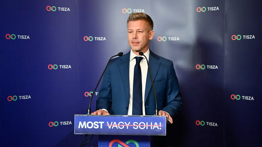 Avrupa Birliği liderleri Macaristan seçimlerindeki zaferi Peter Macar'a kutladı