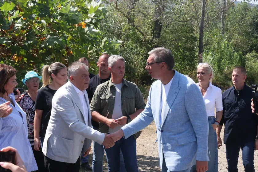 Sırbistan Cumhurbaşkanı Aleksandar Vučić'in kamu spotları eleştirildi.