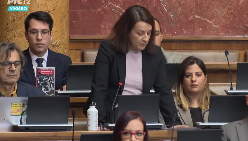 Sırbistan’da Zeleno-levog Fronta Milletvekili Jelena Jerinić Parlamento Görevinden İstifa Etti
