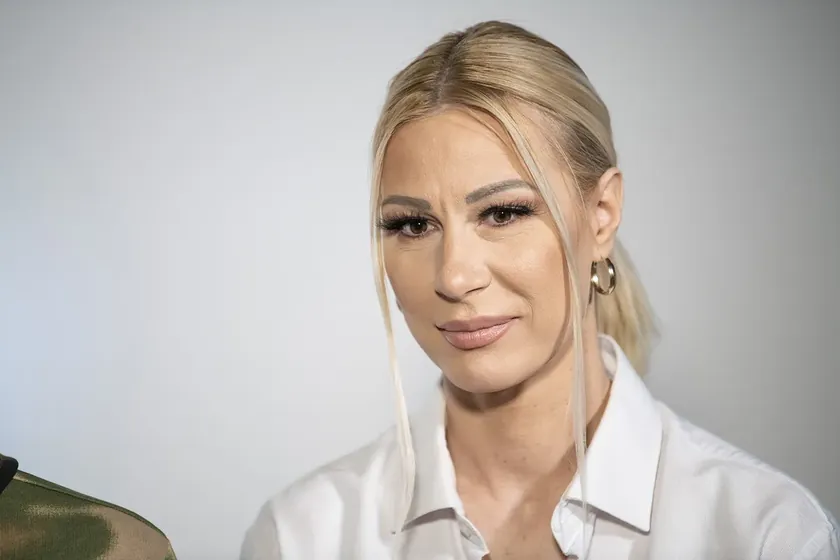 Sırbistanlı şarkıcı Vesna Đogani doğum sonrası depresyonu ve annelik sürecini açıkladı