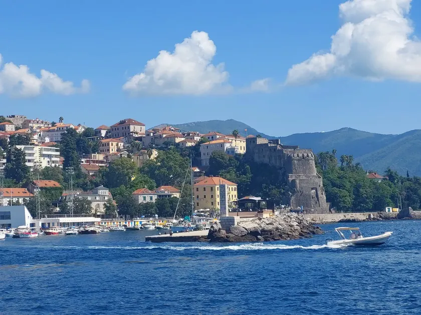 Jadran kıyısında ünlü bir otel satışa çıkarılıyor, değeri 30 milyondan fazla