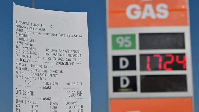 Slovakya yabancı plakalı araç sürücülerine dizelde farklı fiyat uygulaması başlattığını bildirdi