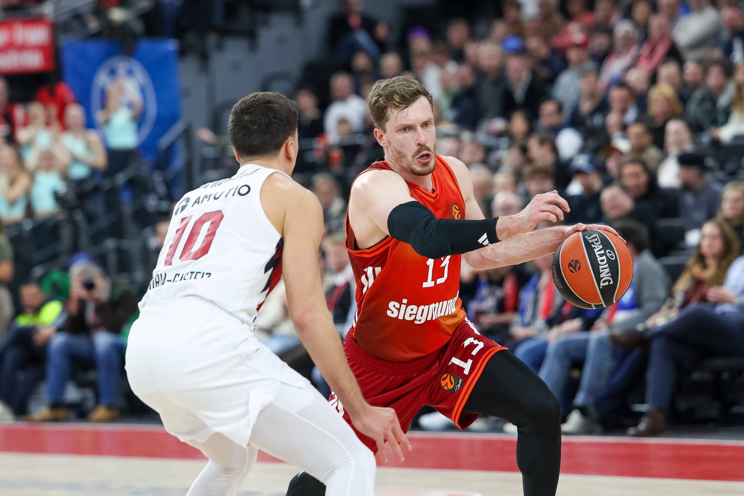 Bayern Münich, Obsta'nın Kariyer Maçında Baskoniyi Yendi