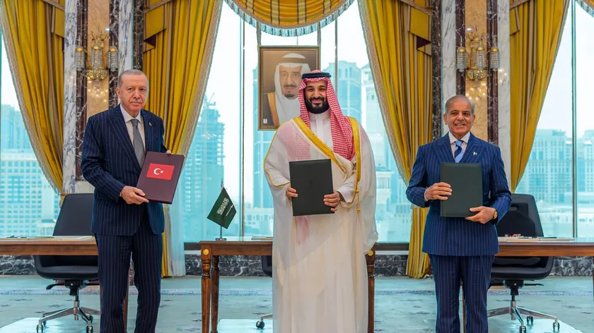 Üç en güçlü Müslüman ülkenin birleşmesiyle "İslam NATO" mu?