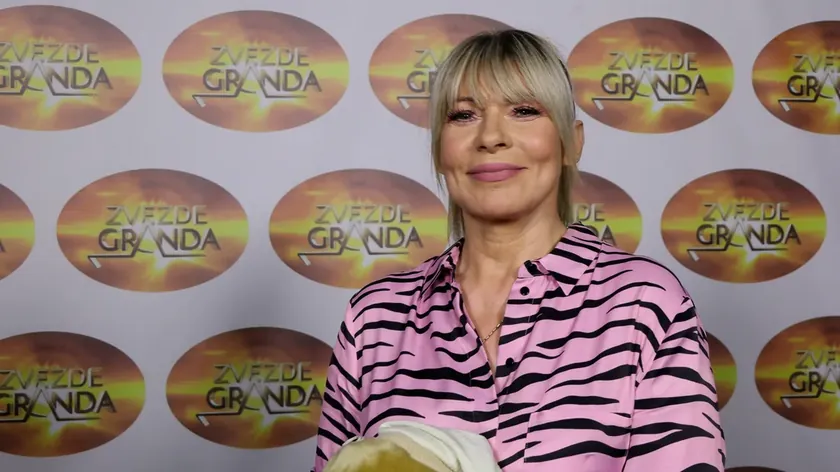 Sırbistanlı şarkıcı Suzana Jovanović ilk torunu kız çocuk dünyaya geldi