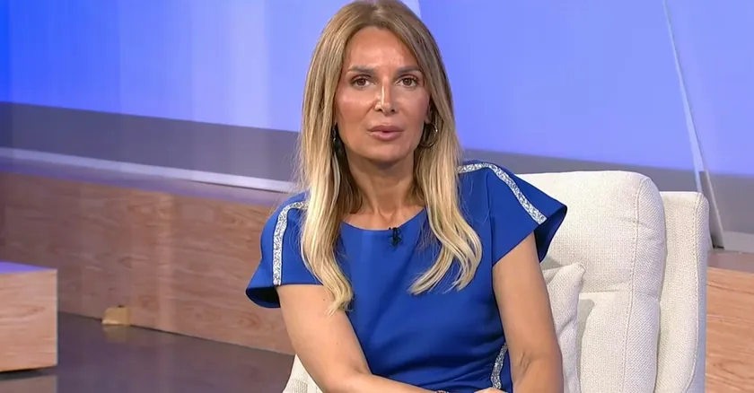 Belgrad'da Canlı Yayın Öncesi Sunucudan Muhabire "Başını Aç" Uyarısı