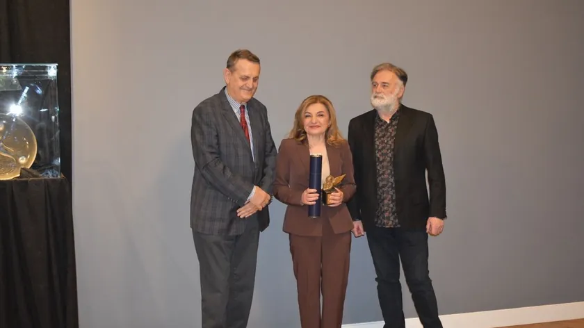 Sırbistan Eğitim Bakanlığı Devlet Sekreteri Nedeljković'e "Beli Anđeo" Ödülü Takdim Edildi