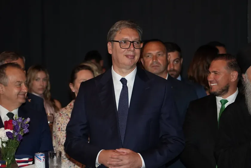 Sırbistan Cumhurbaşkanı Aleksandar Vučić, Saša Stojanović'in kendisine yönelik tehditleri nedeniyle hapse atılan kişiye karşı bir açıklama yaptı.