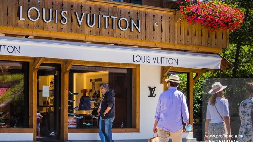Fransız LVMH Orta Doğu'daki Savaş Nedeniyle Satışlarda Düşüş Kaydetti