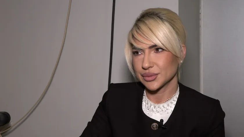 Sırp manken Jovana Jeremić, eski sevgilisi Dragan Stanković'in nişanlanması üzerine yeni bir açıklama yaptı.