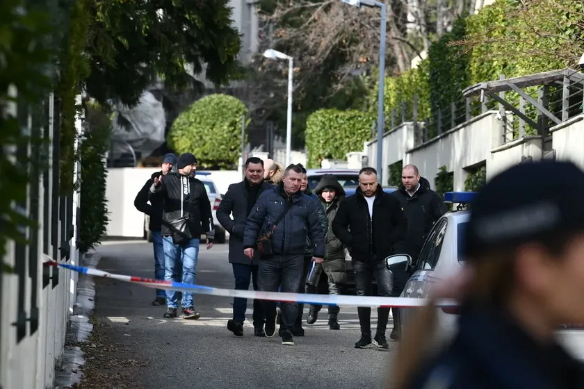 Sırbistan'da Ünlü Şarkıcı Zdravko Čolić'in Evine Bombalı Saldırı Gerçekleşti