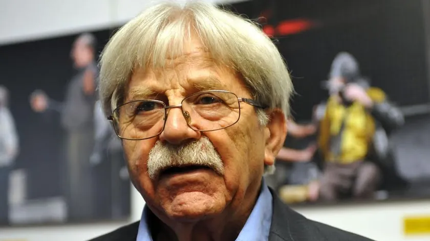 Sırbistan'da Şair Ljubivoje Ršumović Dositej Obradović Yaşam Boyu Başarı Ödülü'nü Aldı