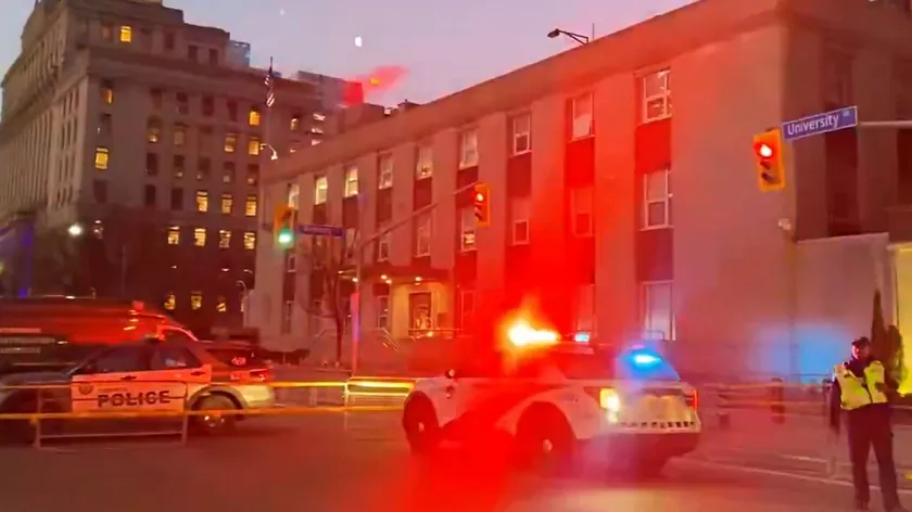 Kanada Toronto'daki ABD Konsolosluğu Ateş Açıldı Polis Geniş Çaplı Soruşturma Başlattı