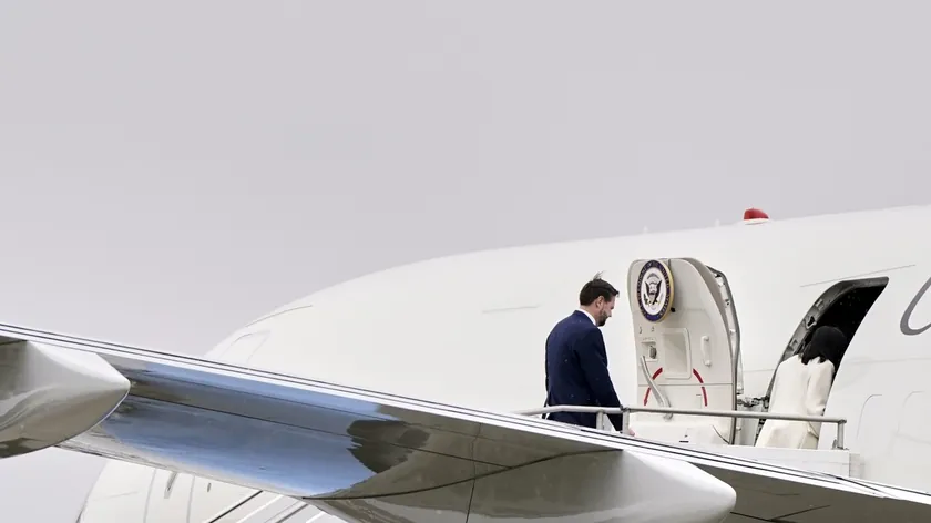 Amerika Birleşik Devletleri Başkan Yardımcısı J.D. Vance UFO'ların Şeytan Olduğunu Aktardı