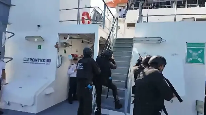 Rus askeri üslerini fotoğraflayan ve kaydeden bir Rus şüpheli Rumunistan'da yakalandı.