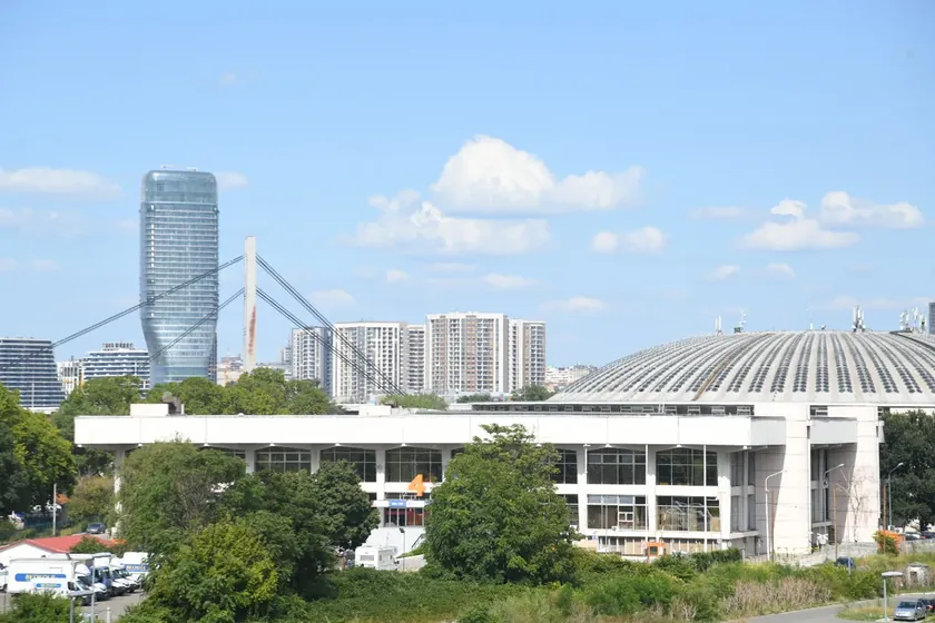**Belgrad bütçesinde büyük açık yatırımlar azalıyor banliyöler zarar görecek**