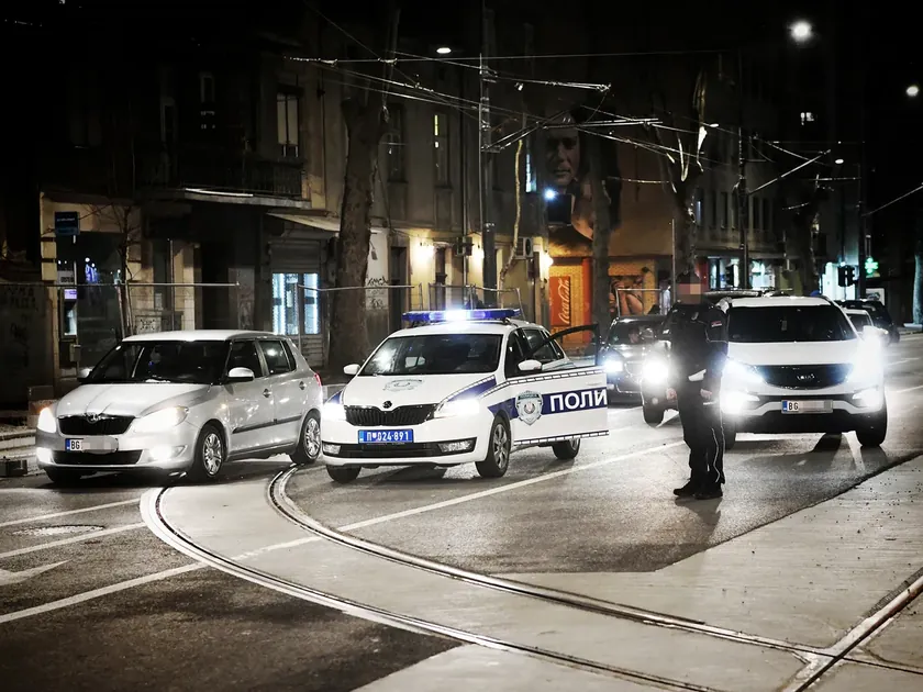 Sırbistan Belgrad'da Bıçaklı Saldırı Üç Genç Yaralandı Polis Beş Saldırganı Arıyor